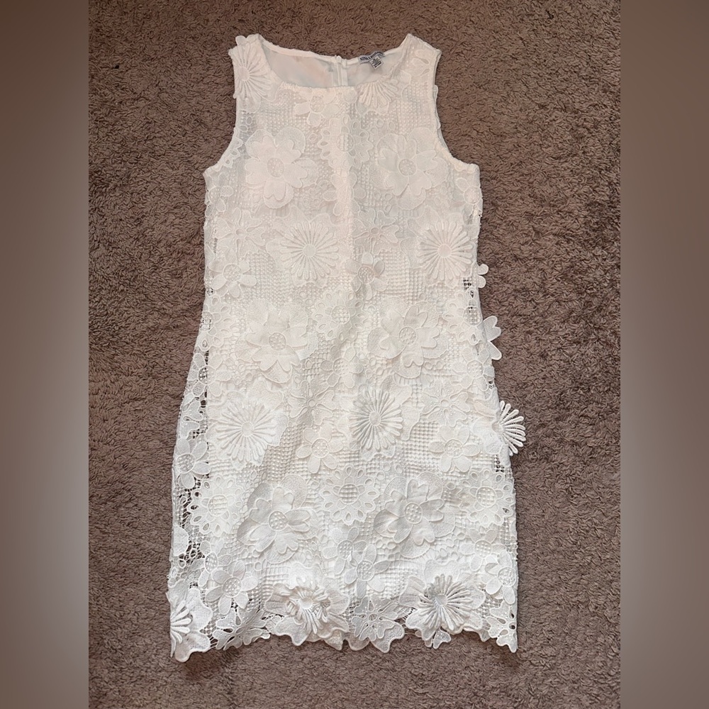 Nina Leonard White Floral Lace Mini Dress